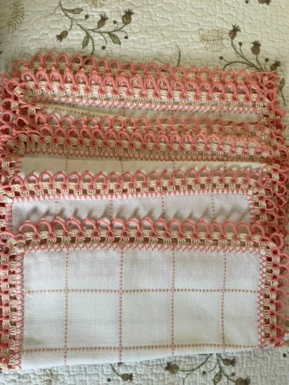 Set Of 4 Vintage Handmade Doilies White & Peach